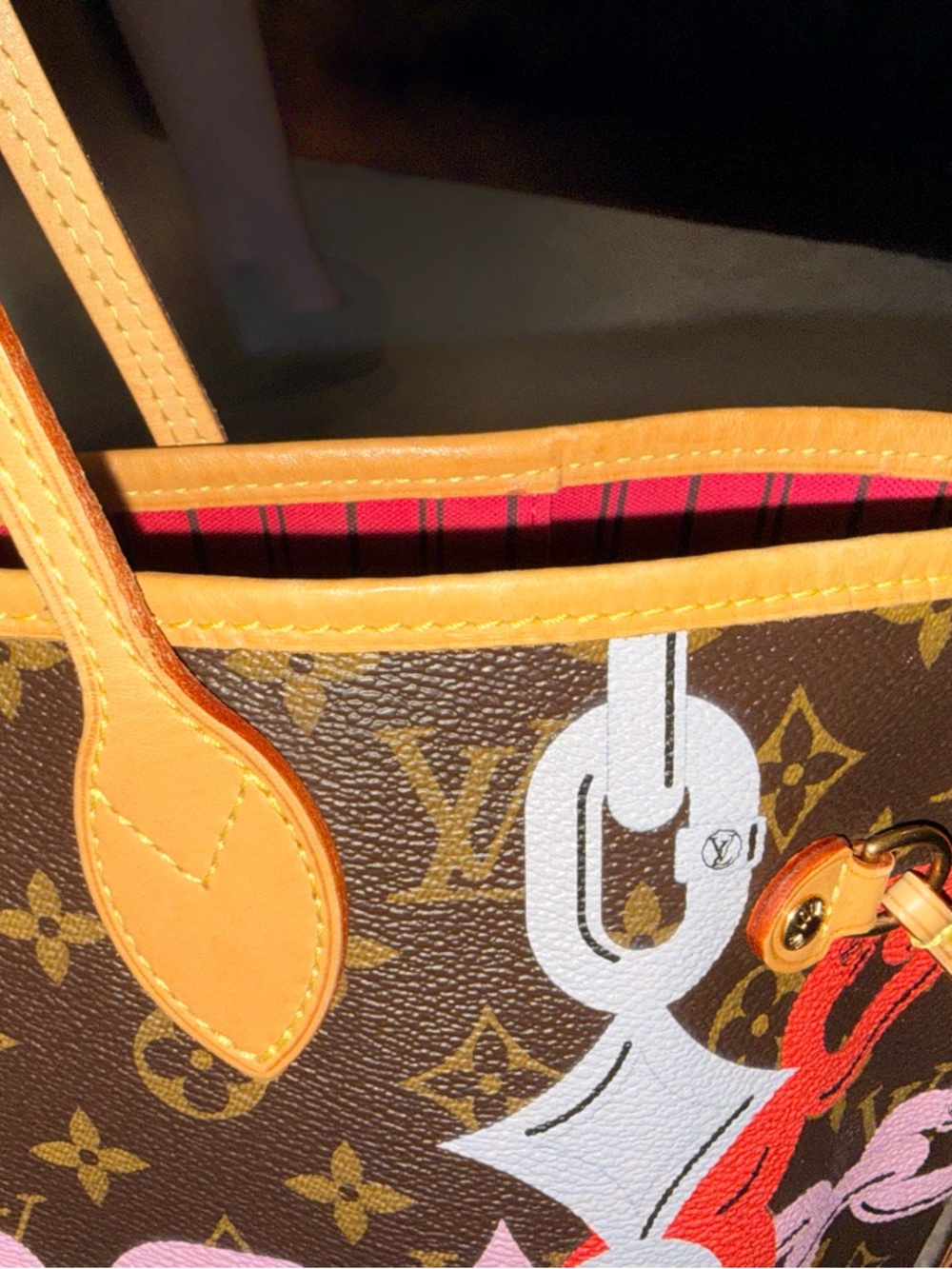 Louis Vuitton Monogram Neverfull Tote with Red, Pink and White Chain Print - Picture 4 of 13